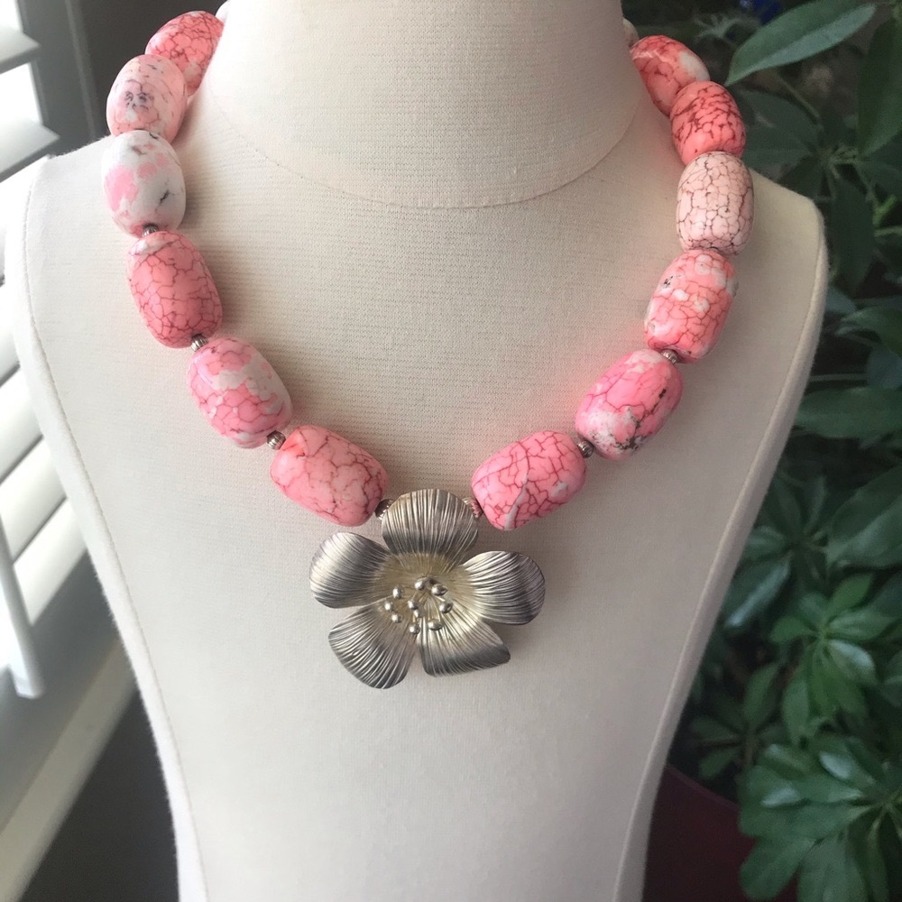 Womens Custom Handmade Beaded Coral 16” Necklace Silver Flower Pendant Statement